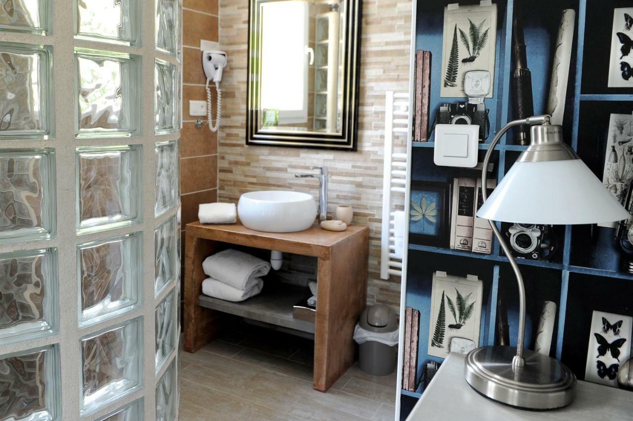 Logis Hotel L'Ayguelade Bielle Εξωτερικό φωτογραφία