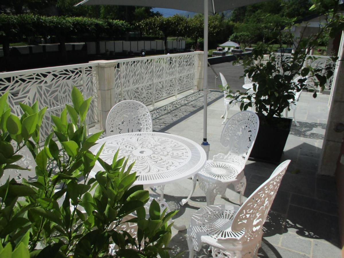 Logis Hotel L'Ayguelade Bielle Εξωτερικό φωτογραφία